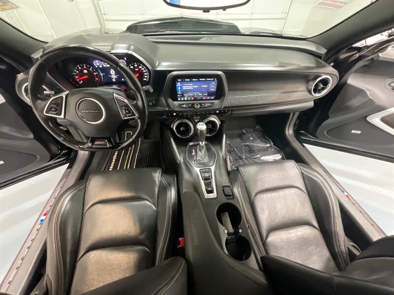 Vehicle image 33 of 64