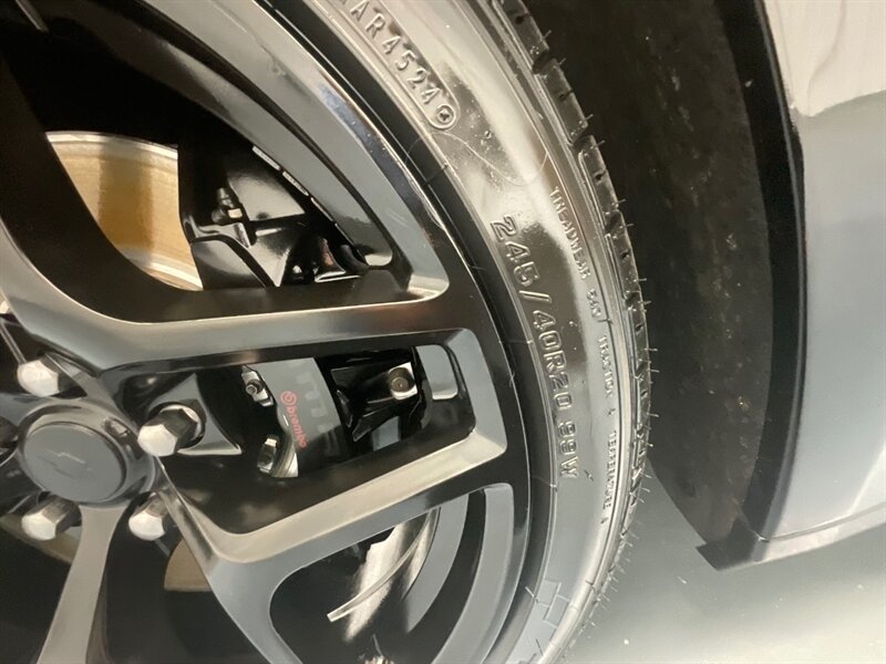 Vehicle image 23 of 64