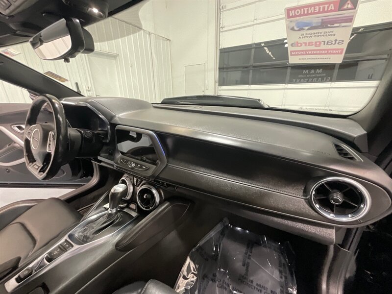 Vehicle image 32 of 64
