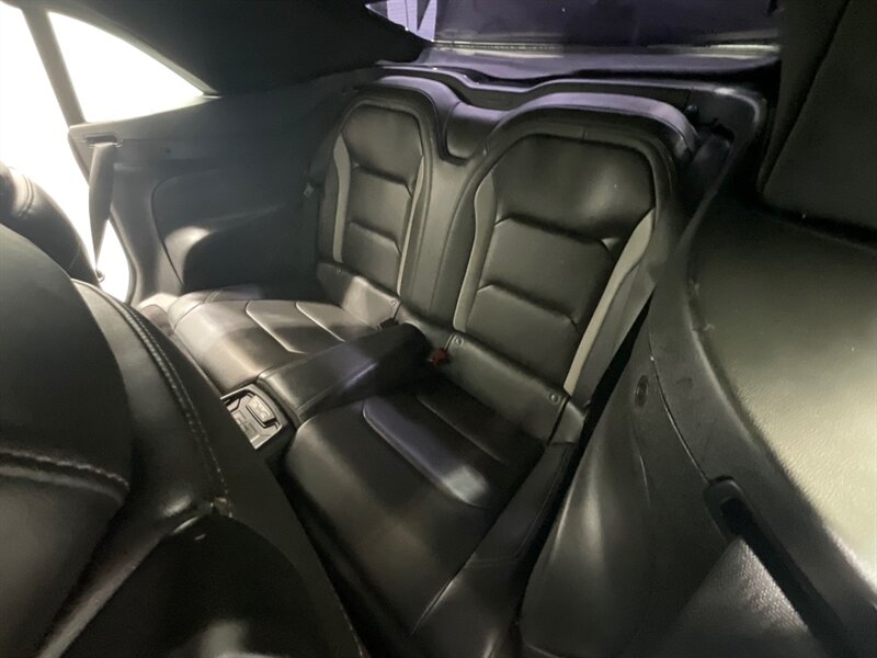 Vehicle image 27 of 64