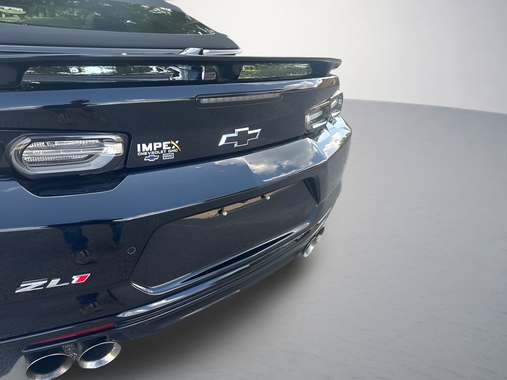 2023 Chevrolet Camaro ZL1 Image 2 of 38