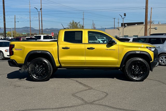 Vehicle image 3 of 25