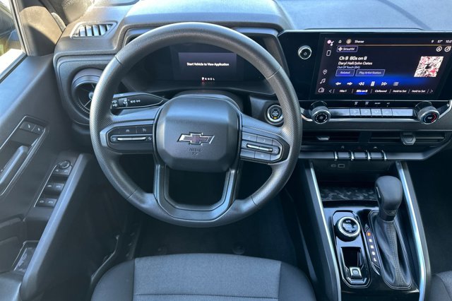 Vehicle image 11 of 25