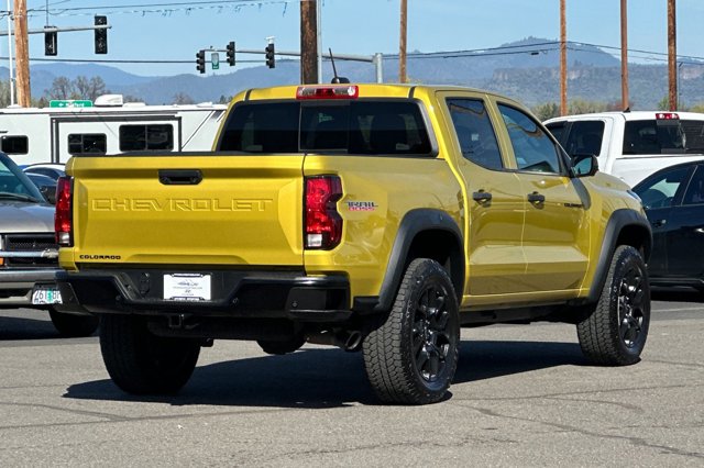 Vehicle image 4 of 25