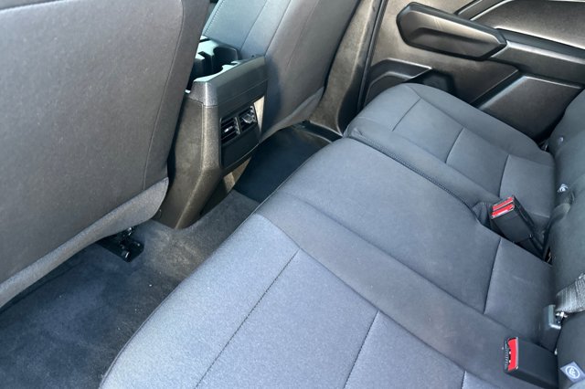 Vehicle image 9 of 25