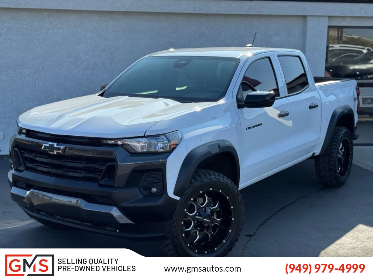 Vehicle image 1 of 32