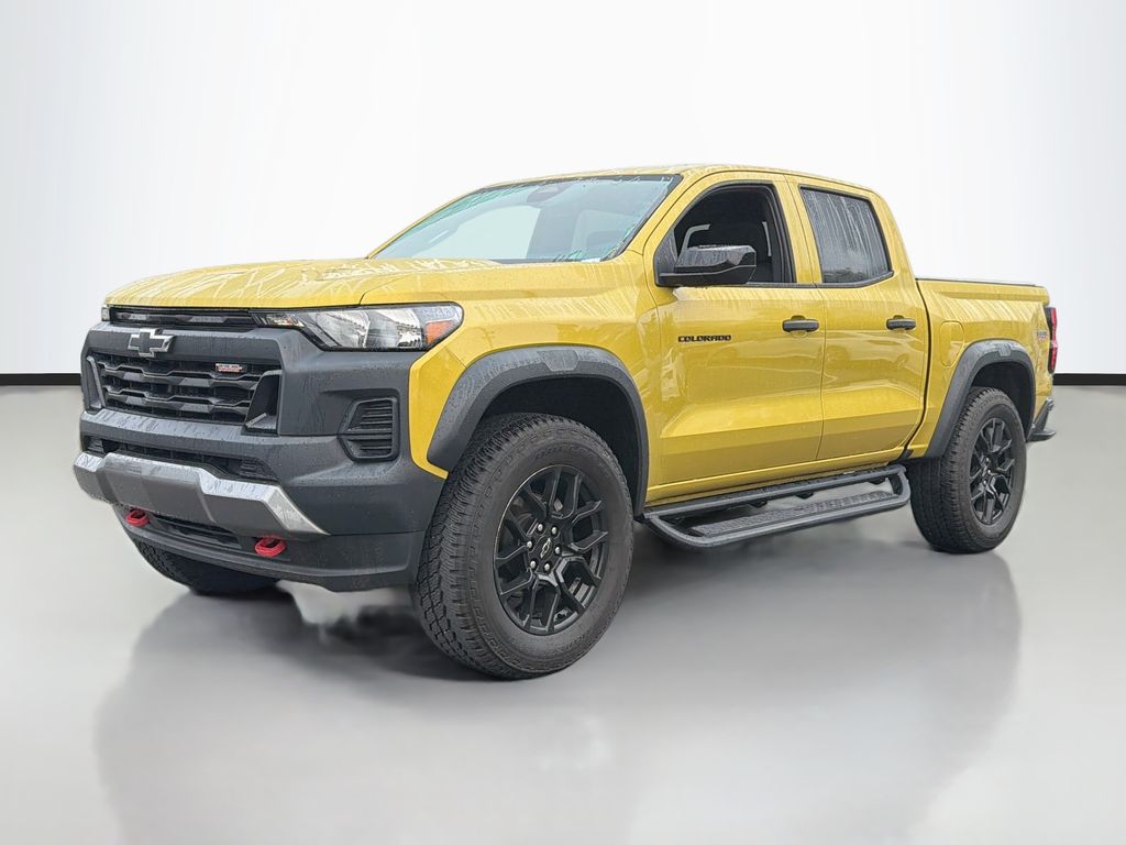 2023 Chevrolet Colorado 4WD Trail Boss Image 1 of 43