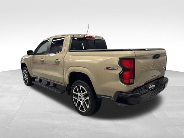 Vehicle image 8 of 52