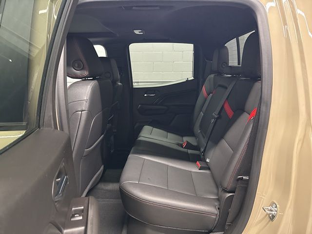 Vehicle image 29 of 52