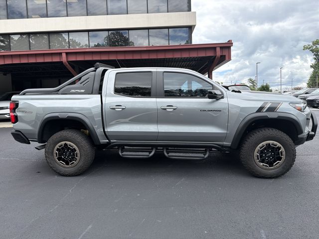 2023 Chevrolet Colorado ZR2 Image 3 of 35