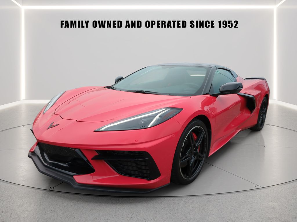 2023 Chevrolet Corvette 1LT Image 2 of 32