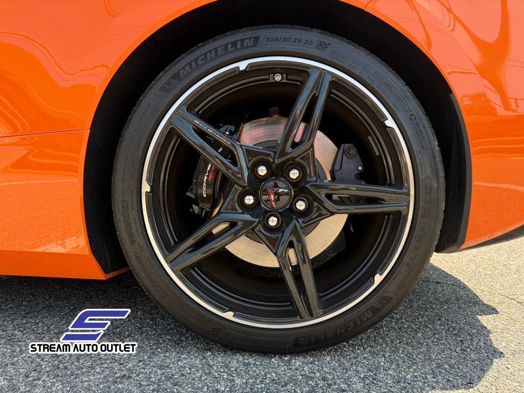 Vehicle image 16 of 45
