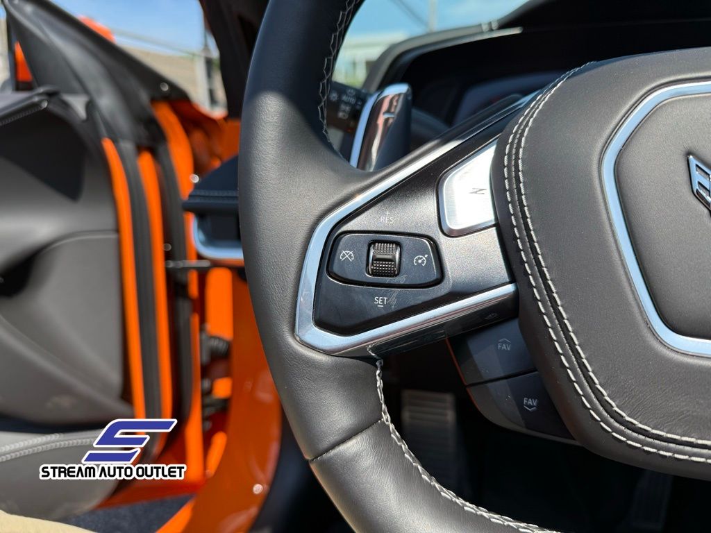 Vehicle image 32 of 45