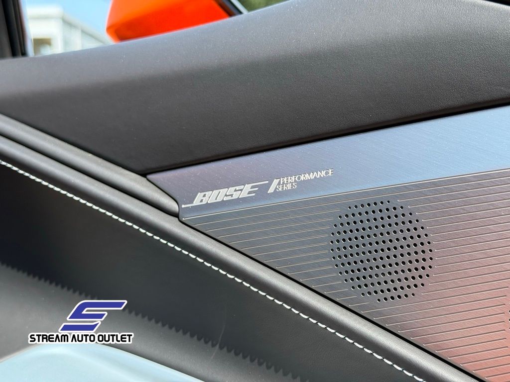 Vehicle image 21 of 45
