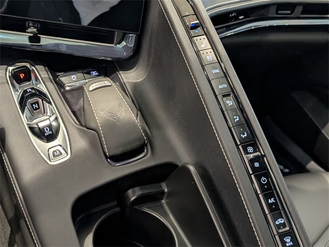 Vehicle image 20 of 26