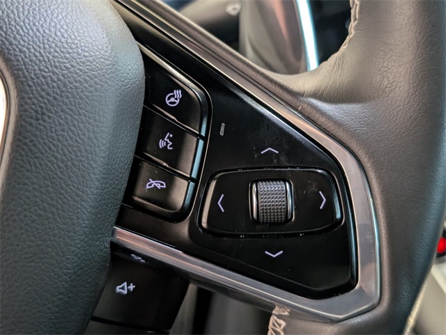 Vehicle image 24 of 26