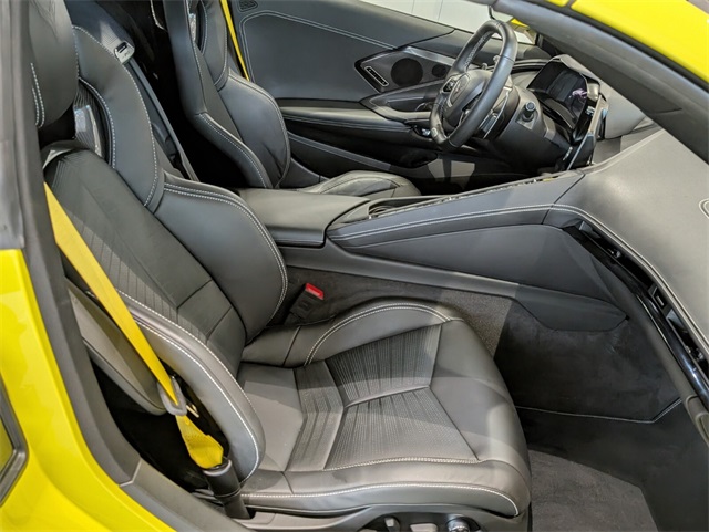 Vehicle image 16 of 26