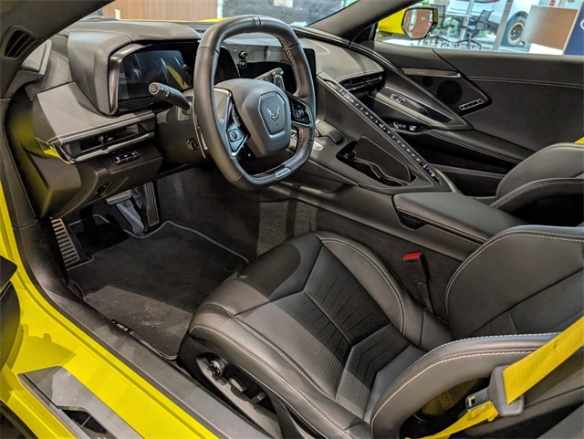 Vehicle image 9 of 26