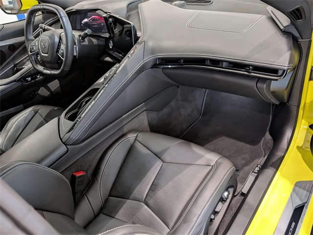 Vehicle image 15 of 26