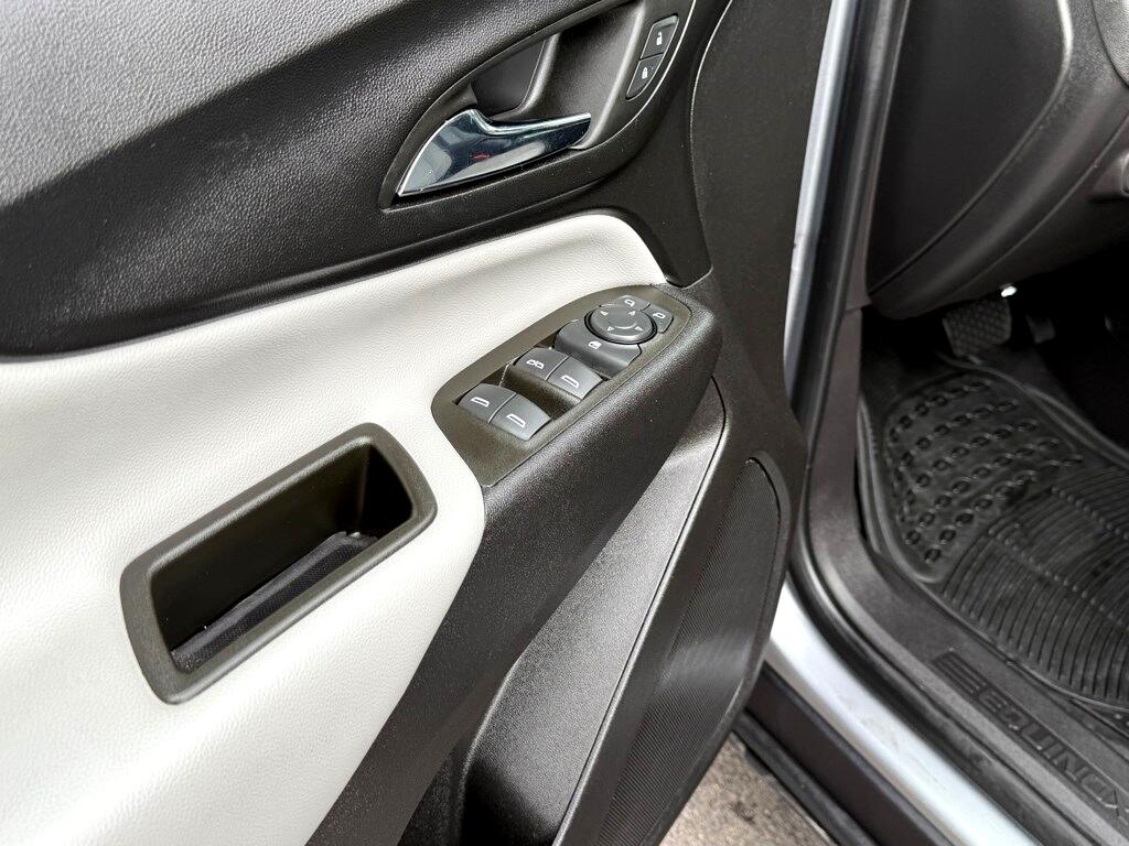 Vehicle image 11 of 29