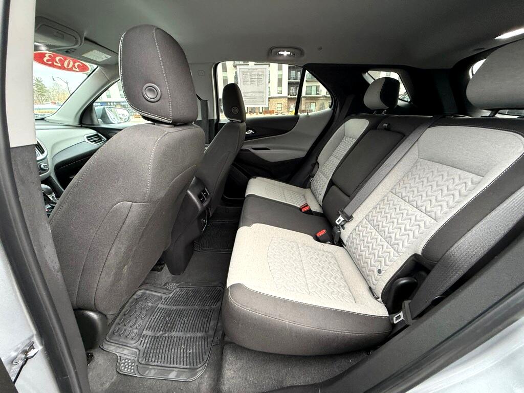 Vehicle image 15 of 29