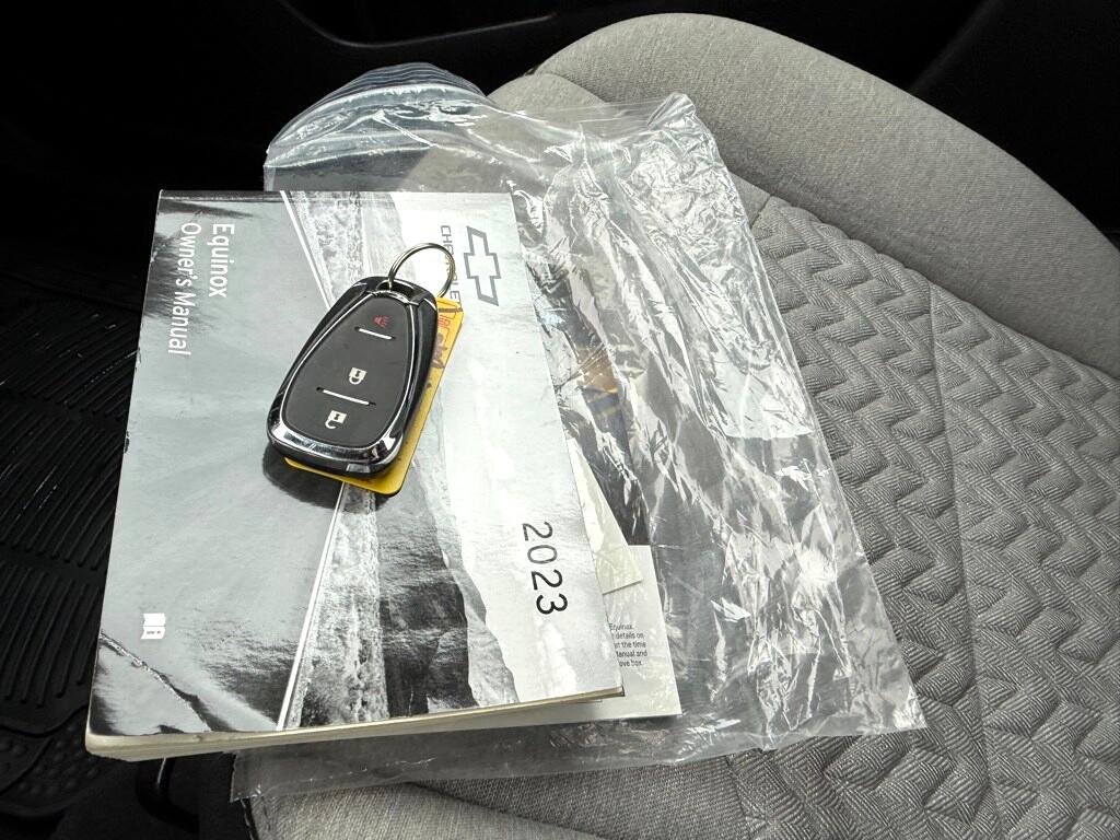 Vehicle image 25 of 29