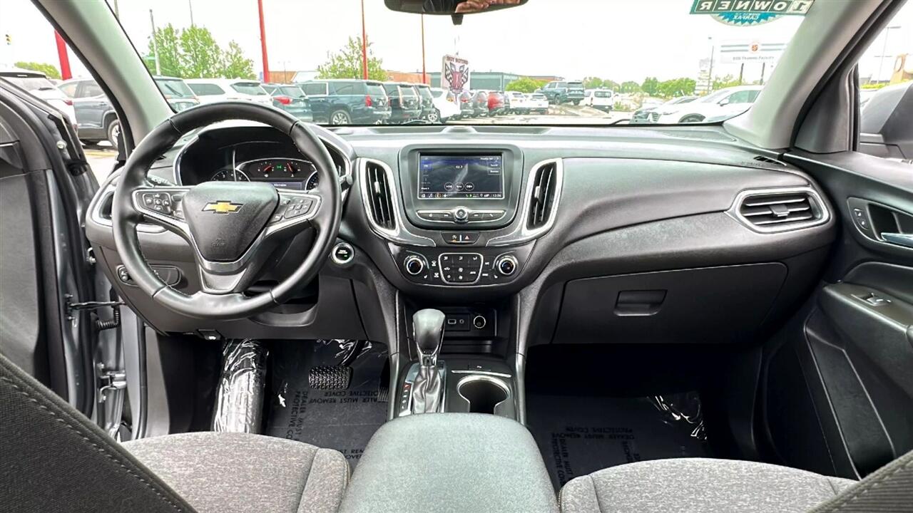 Vehicle image 17 of 48