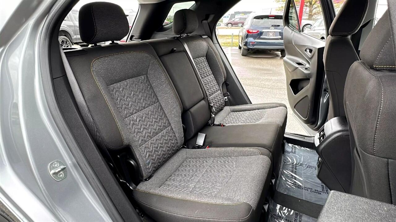Vehicle image 24 of 48