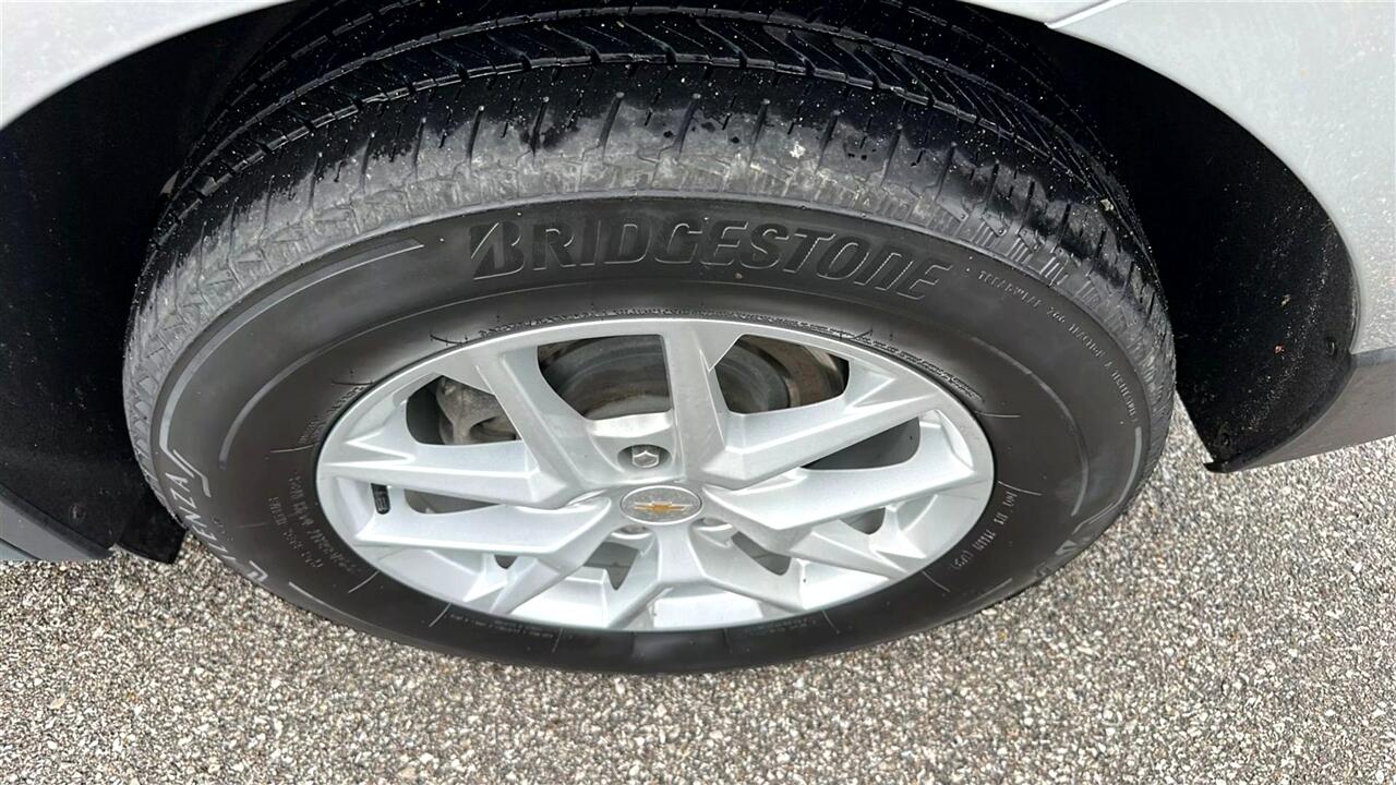Vehicle image 44 of 48