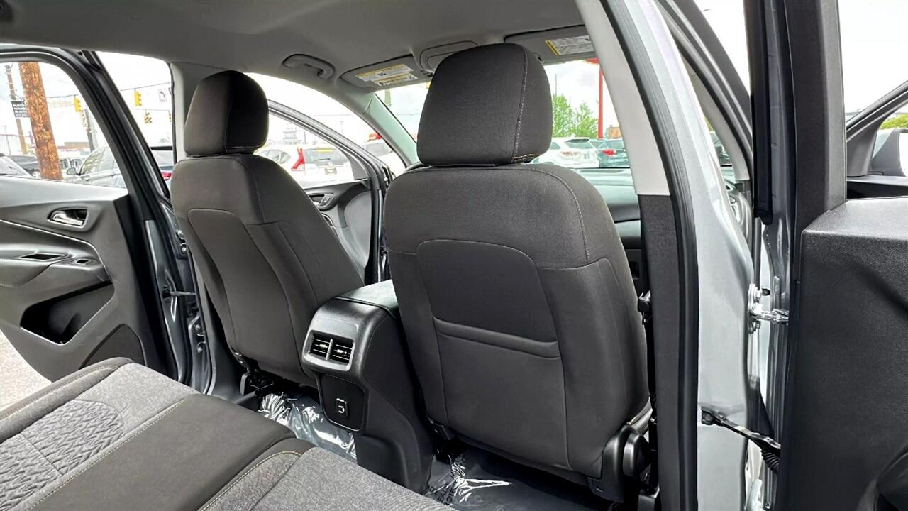 Vehicle image 23 of 48
