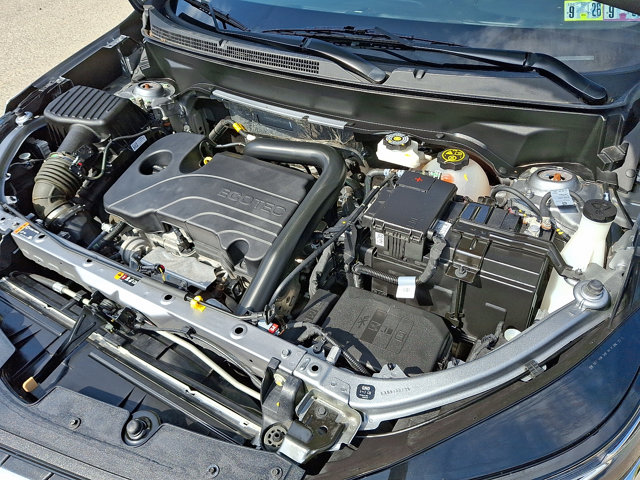 2023 Chevrolet Equinox LT Image 10 of 32