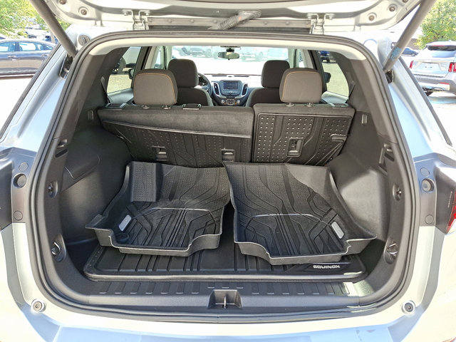 2023 Chevrolet Equinox LT Image 12 of 32