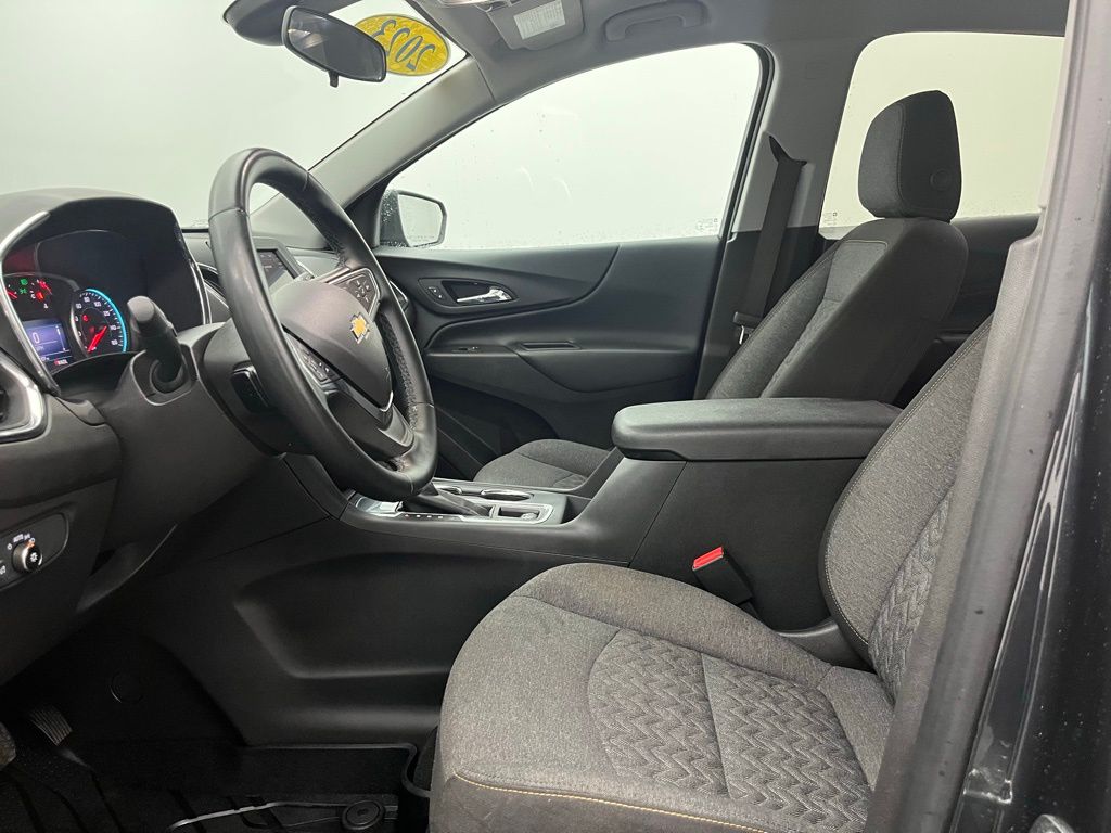 2023 Chevrolet Equinox LT Image 13 of 30