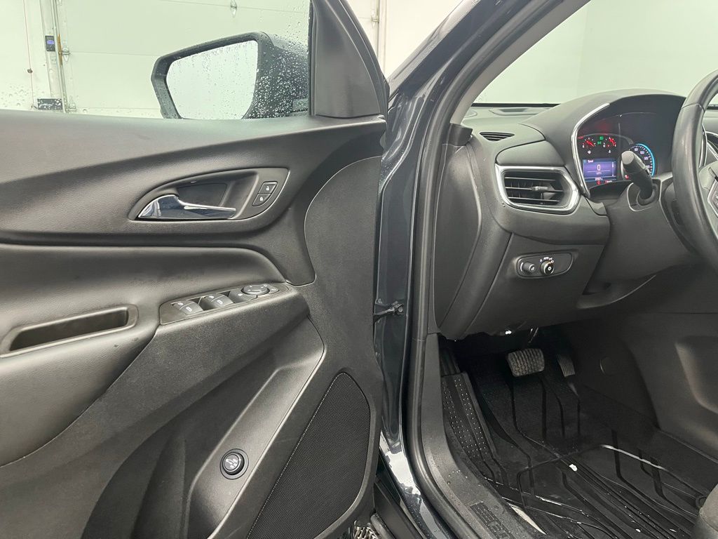 2023 Chevrolet Equinox LT Image 15 of 30