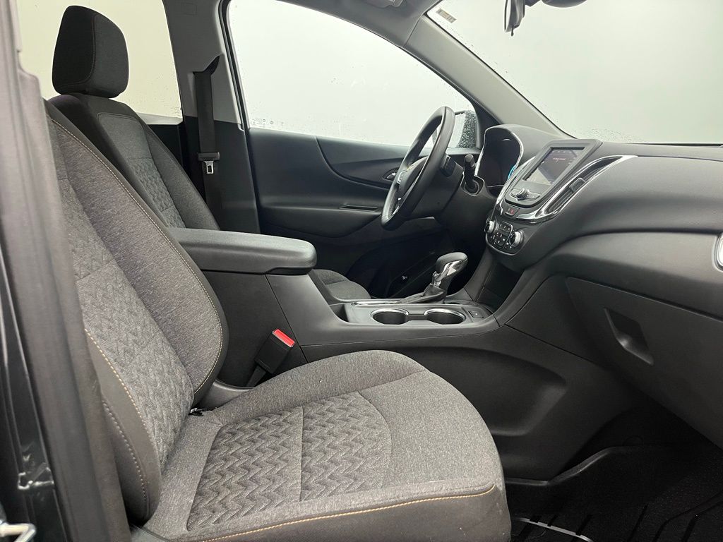 2023 Chevrolet Equinox LT Image 11 of 30
