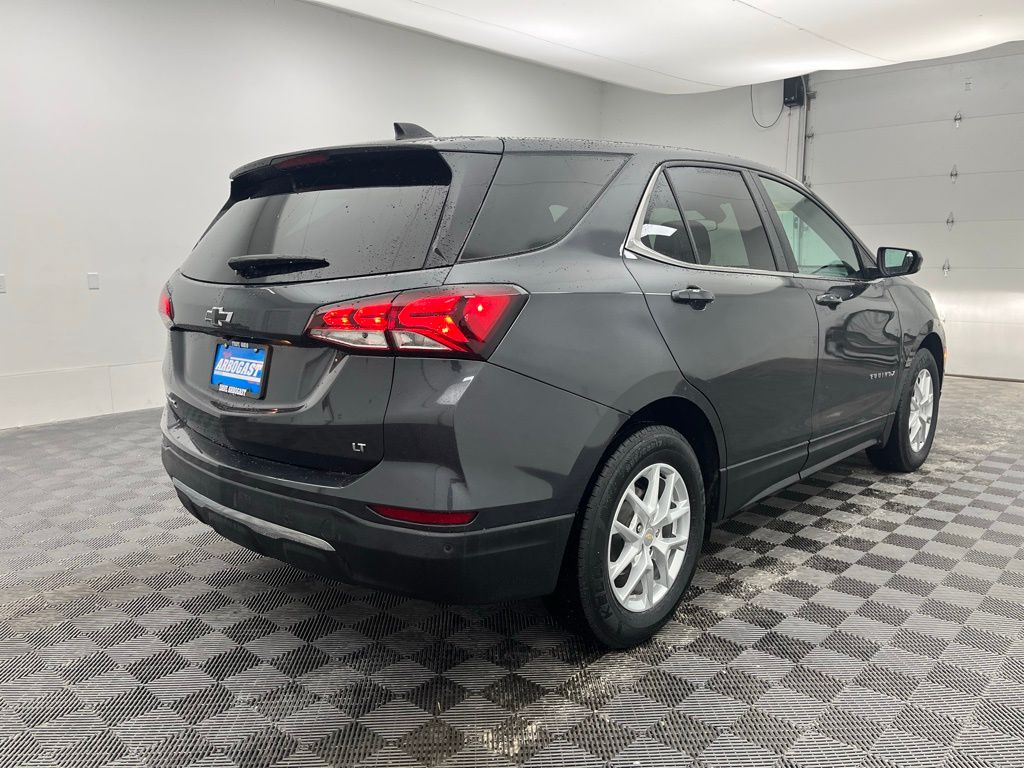 2023 Chevrolet Equinox LT Image 4 of 30