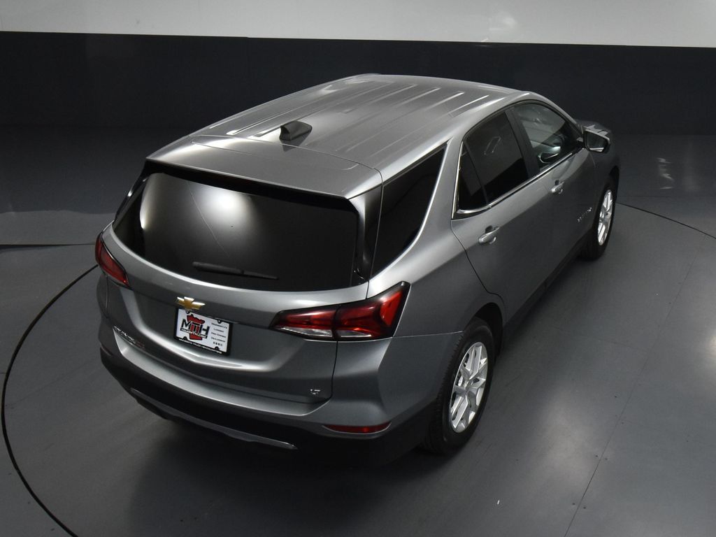 Vehicle image 11 of 52