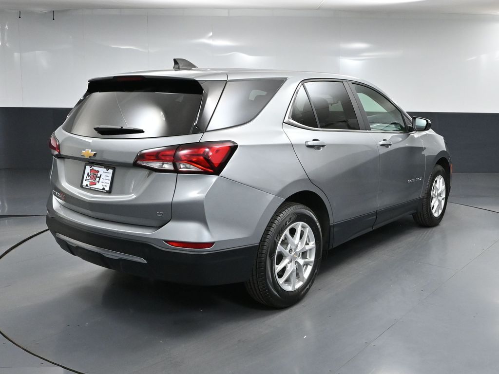 Vehicle image 9 of 52