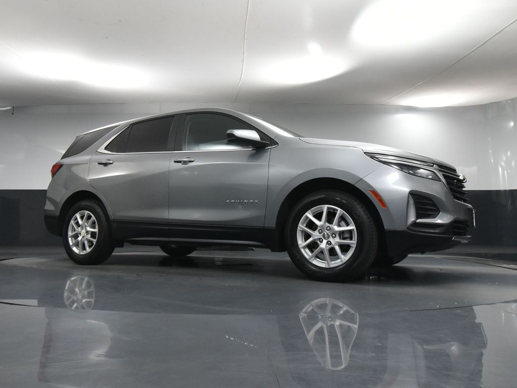 Vehicle image 7 of 52