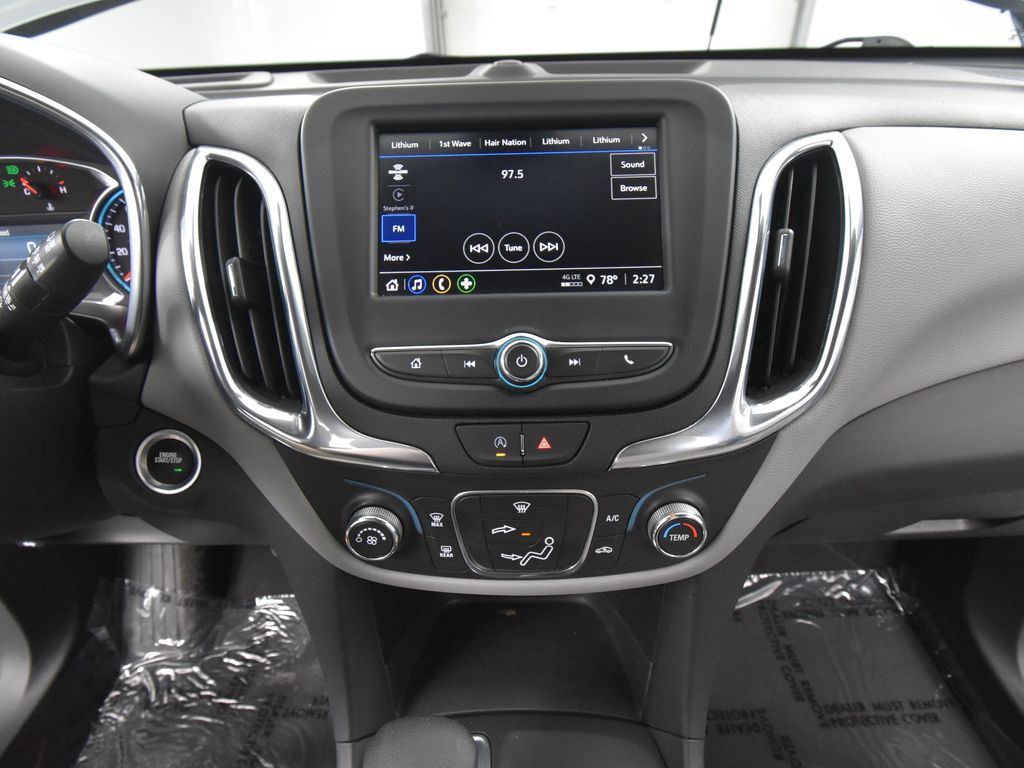 Vehicle image 36 of 52