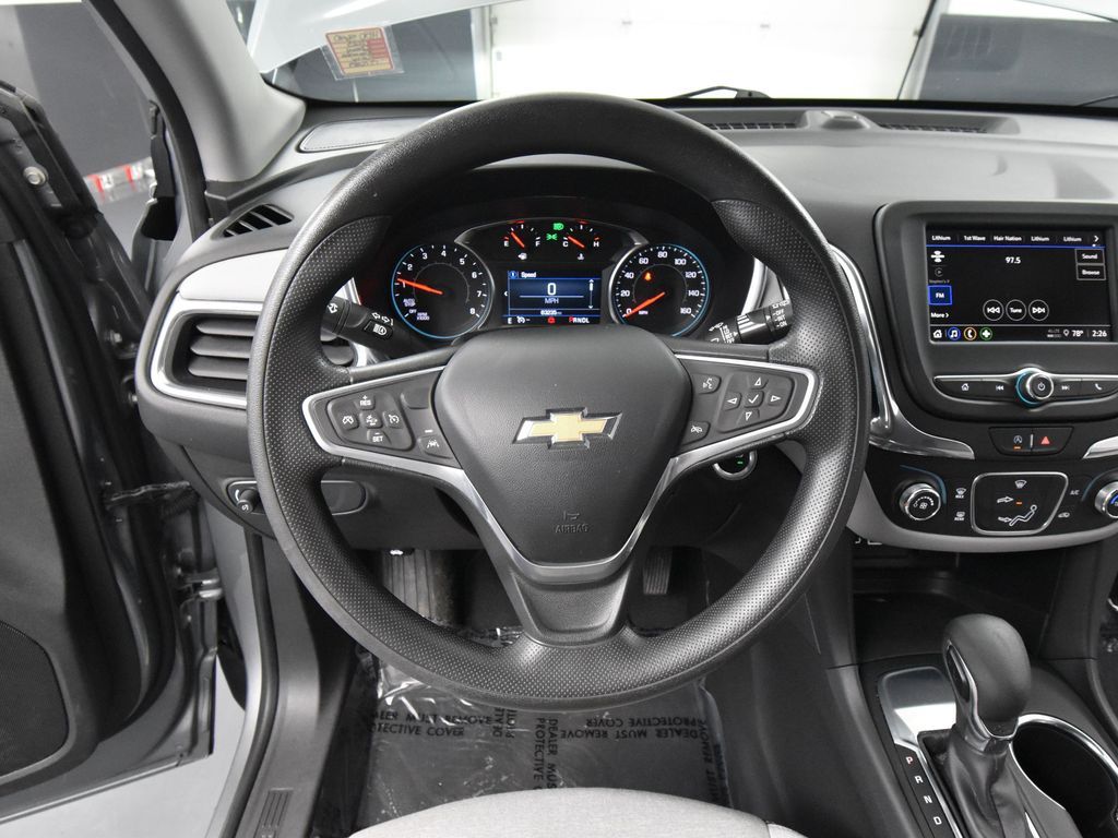 Vehicle image 34 of 52