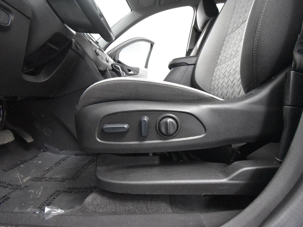 Vehicle image 49 of 52