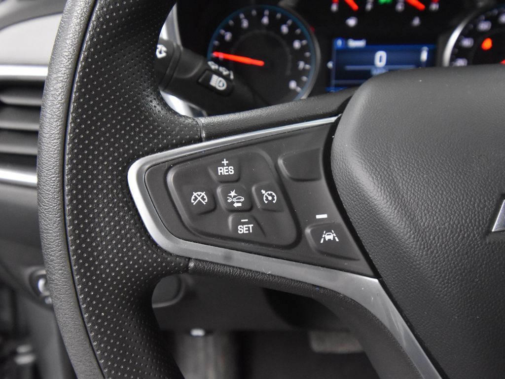 Vehicle image 47 of 52