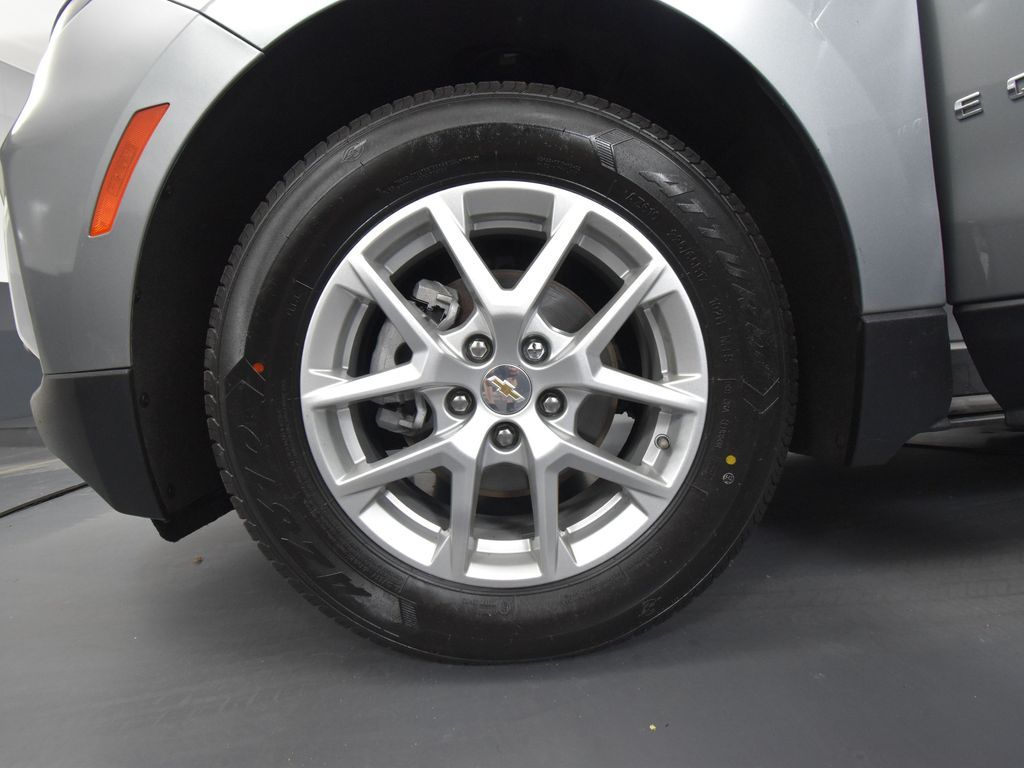 Vehicle image 19 of 52
