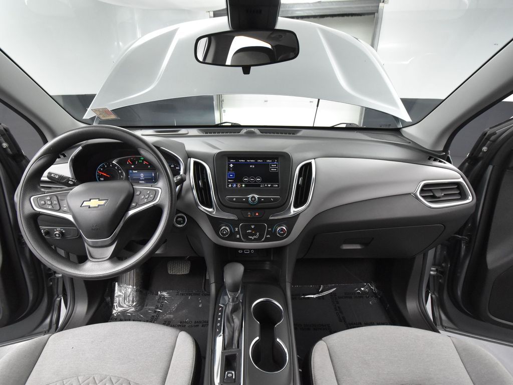 Vehicle image 31 of 52