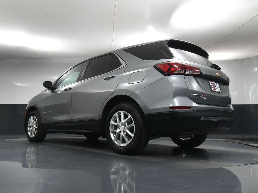 Vehicle image 12 of 52