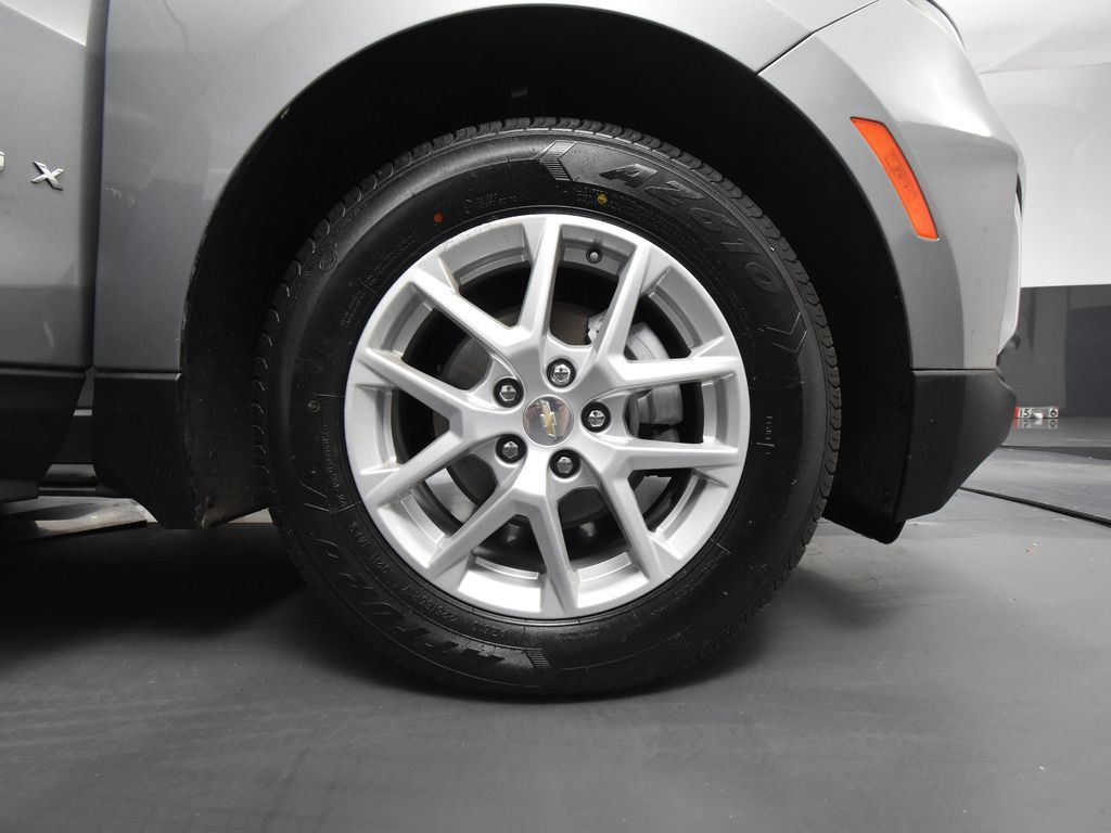 Vehicle image 22 of 52