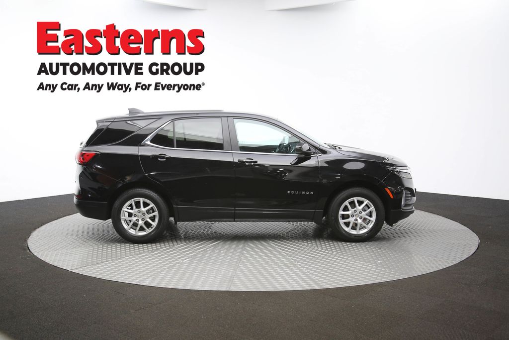 Vehicle image 17 of 62