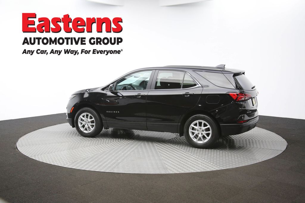 Vehicle image 28 of 62