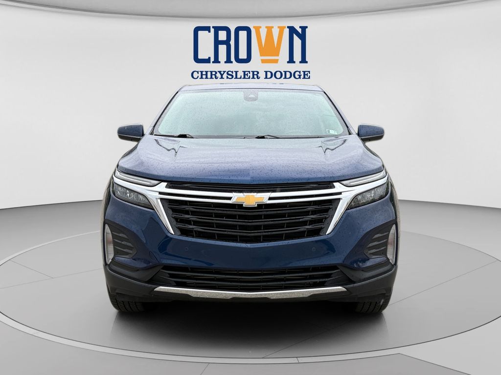 2023 Chevrolet Equinox LT Image 2 of 29